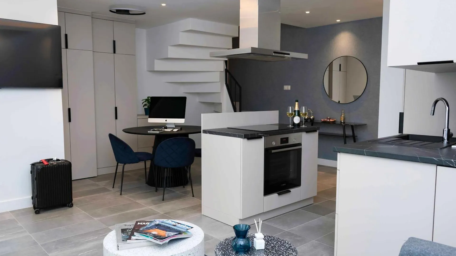 Luxury Cozy 2 Bdr Downtown Apt.6 Budapest Apartment